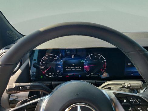 Certified 2026 Mercedes-Benz GLA 250 image 21