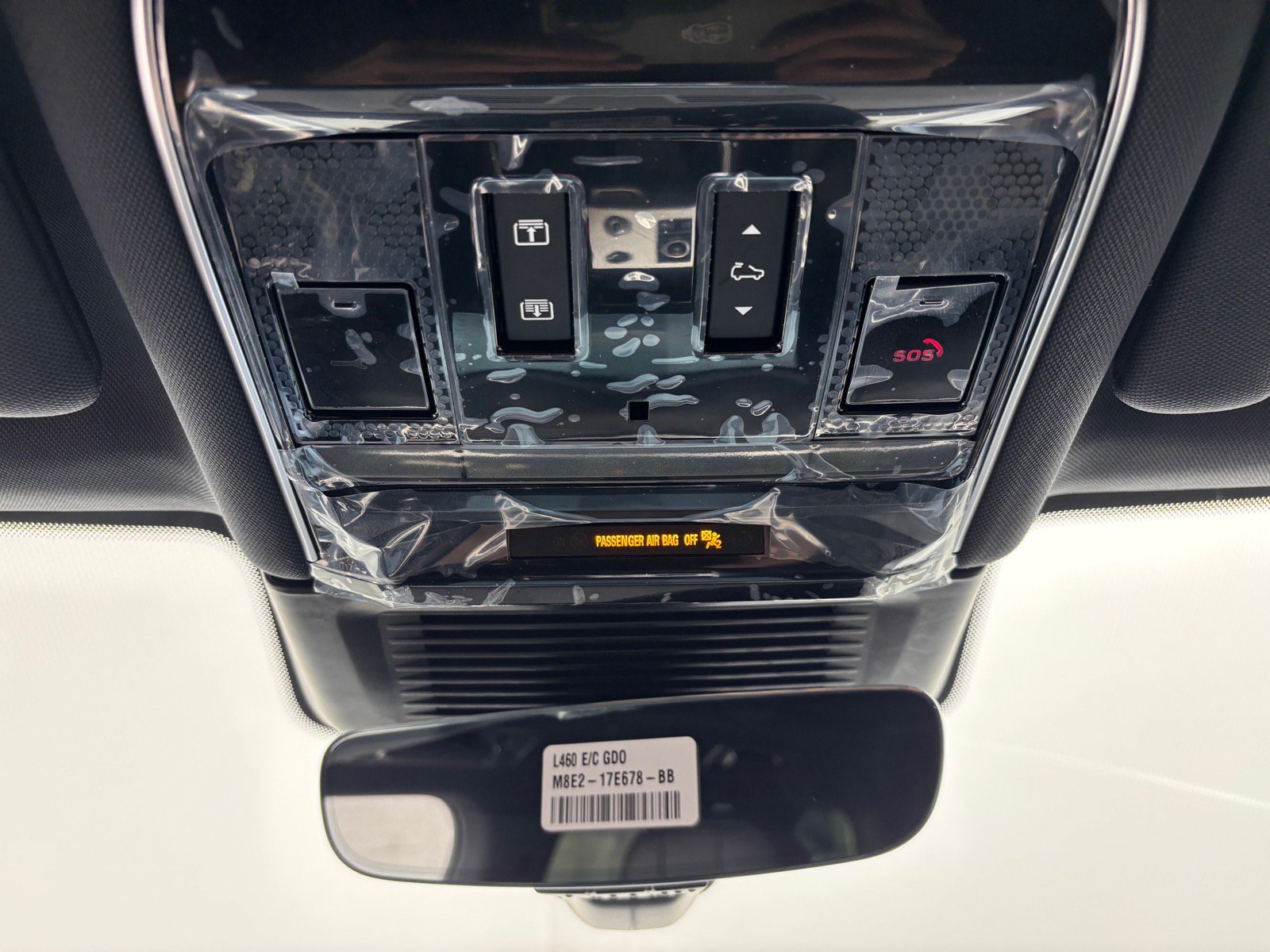 Used 2026 Land Rover Range Rover SE AWD/4WD image 12