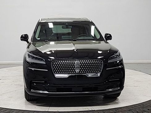 Used 2023 Lincoln Aviator Reserve w/ Elements Package Plus image 2