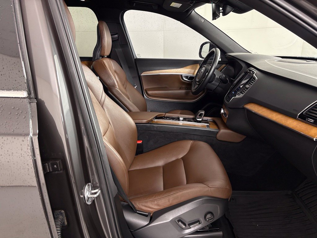 Used 2024 Volvo XC90 B6 Plus w/ Protection Package Premier AWD/4WD image 43