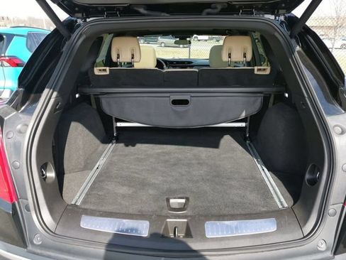 Used 2017 Cadillac XT5 Luxury w/ Driver Awareness Package FWD image 12