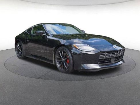 Certified 2023 Nissan Z Performance w/ Floor Mat Package (L93) image 9