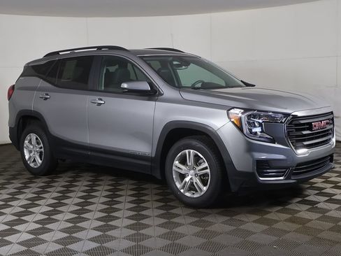 Used 2023 GMC Terrain SLE w/ Driver Convenience Package AWD/4WD image 47