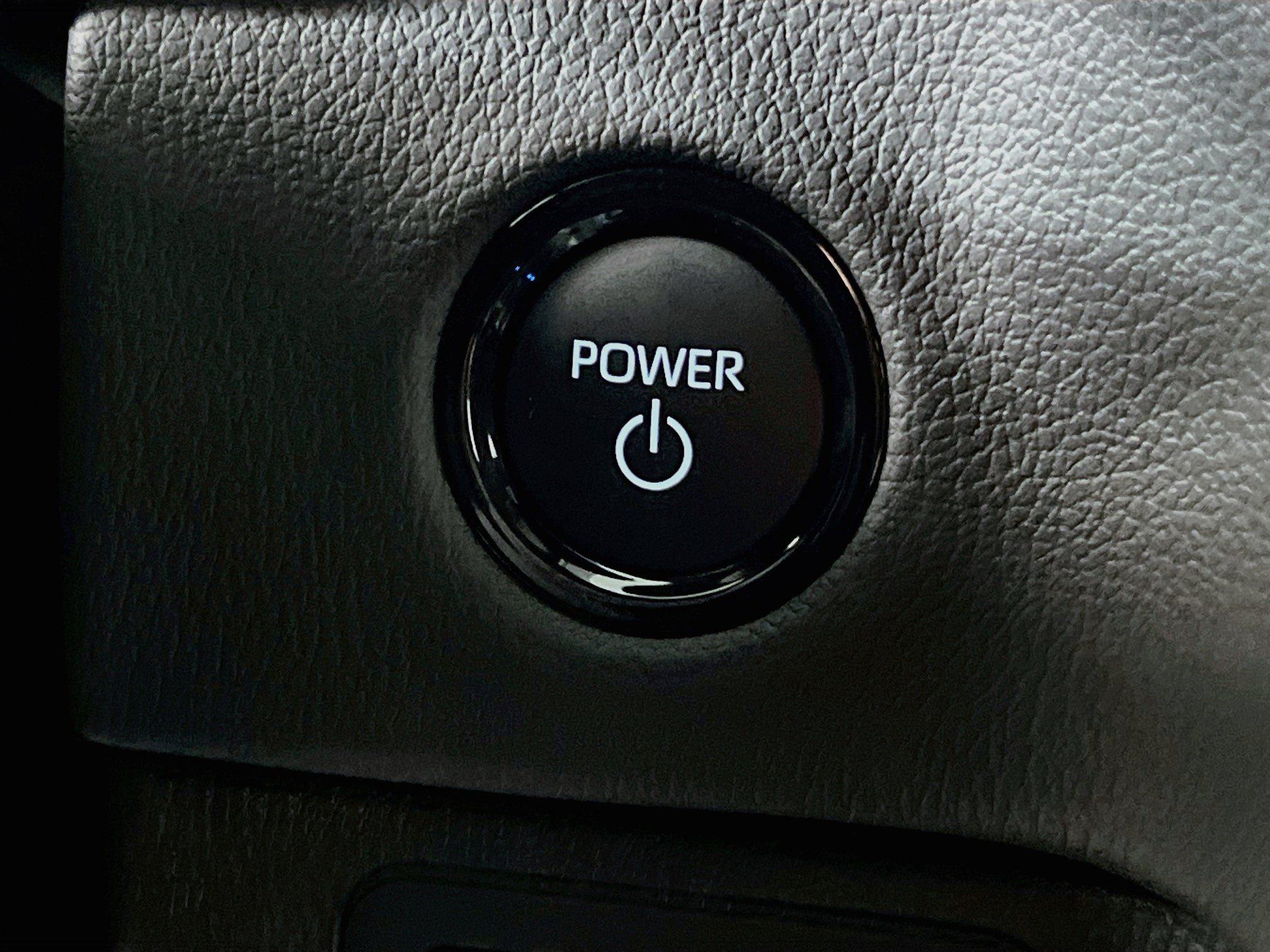 Used 2025 Toyota Sequoia SR5 AWD/4WD image 23