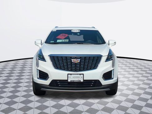 Certified 2024 Cadillac XT5 Premium Luxury FWD image 3