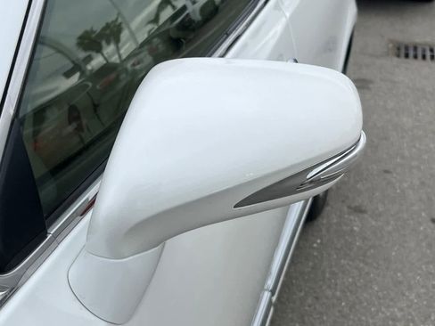 Used 2011 Lexus ES 350 FWD image 9