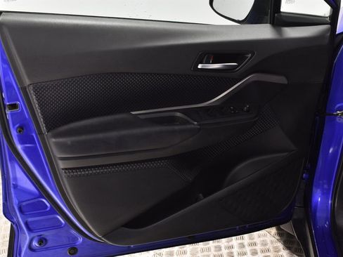 Used 2020 Toyota C-HR LE image 9