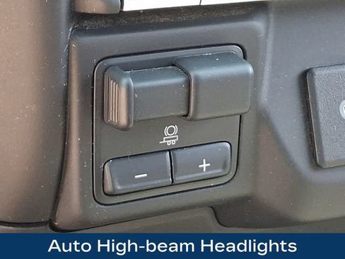 Used 2023 Chevrolet Silverado 1500 Custom AWD/4WD image 16