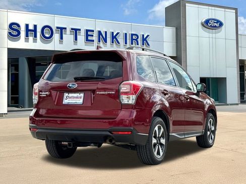 Used 2018 Subaru Forester 2.5i Premium w/ All-Weather Package image 8