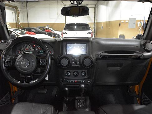 Used 2014 Jeep Wrangler Unlimited Sahara AWD/4WD image 34