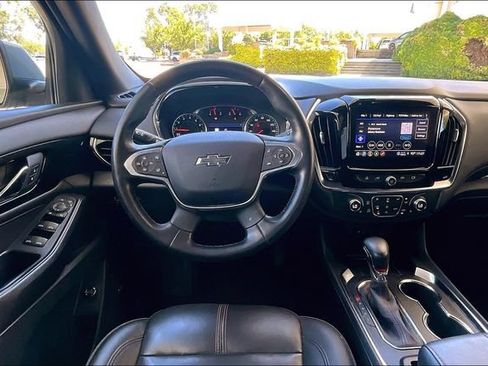 Used 2023 Chevrolet Traverse RS AWD/4WD image 5