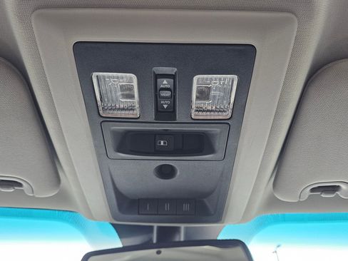 Used 2018 RAM 1500 Laramie AWD/4WD image 22