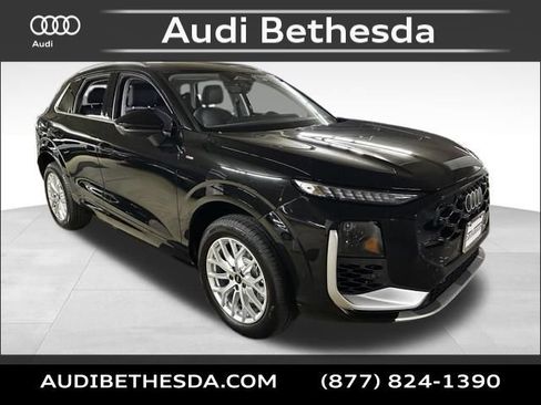 New 2026 Audi Q3 quattro 2.0T AWD/4WD image 1