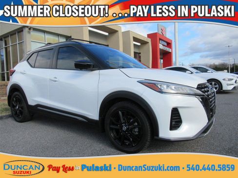 Used 2021 Nissan Kicks SR w/ SR Premium Package FWD image 1