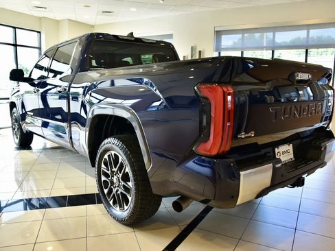 Used 2022 Toyota Tundra Limited w/ Power Package AWD/4WD image 4