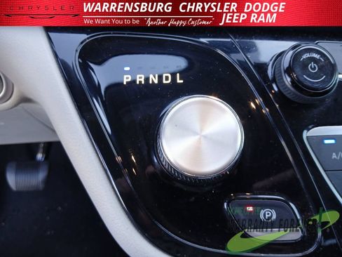 Used 2023 Chrysler Voyager LX FWD image 27