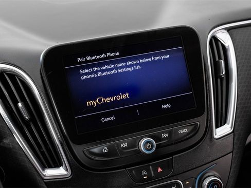 Used 2021 Chevrolet Malibu LT image 28