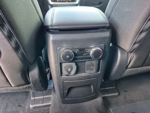 Certified 2022 Ford Explorer XLT RWD image 15