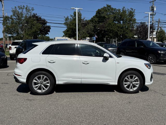 Used 2022 Audi Q3 2.0T Premium Plus AWD/4WD image 4