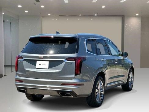 Certified 2023 Cadillac XT6 Premium Luxury AWD/4WD image 4