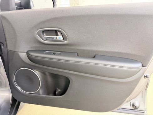 Used 2022 Honda HR-V EX image 32
