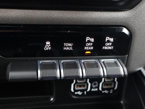 Used 2021 RAM 1500 Big Horn image 28