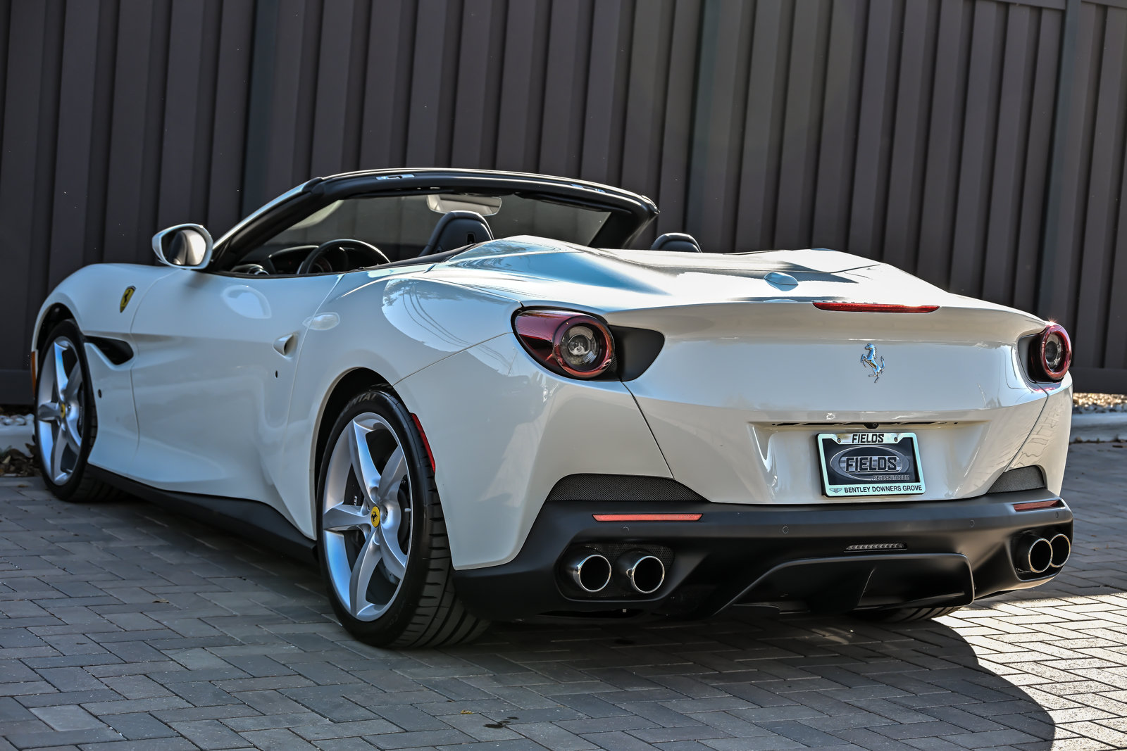 Used 2019 Ferrari Portofino RWD image 13