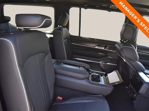 New 2025 Jeep Grand Wagoneer Series II Obsidian w/ Quick Order Packagew 28T image 20