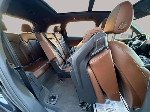 Used 2018 Audi Q7 3.0T Premium Plus w/ Premium Plus Package image 24