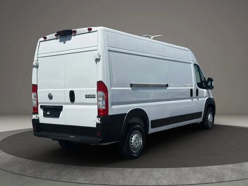 Used 2025 RAM ProMaster 2500 w/ Convenience Group FWD image 6