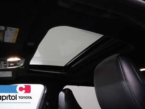 Used 2023 Toyota Highlander XSE AWD/4WD image 13