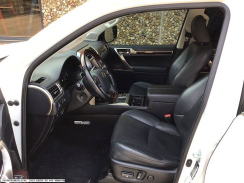 Used 2019 Lexus GX 460 Luxury image 13