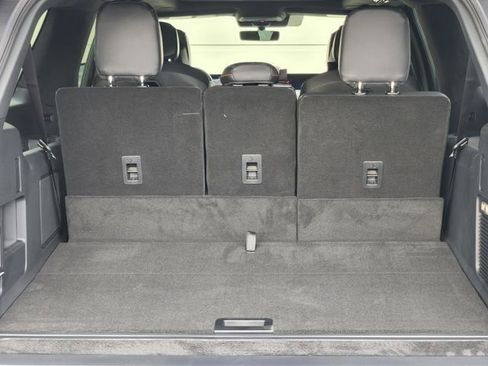 New 2025 Lincoln Navigator L Black Label image 18