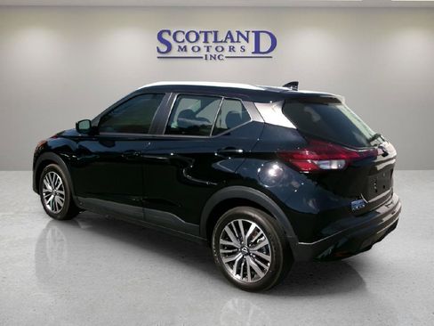 Used 2024 Nissan Kicks SV FWD image 8