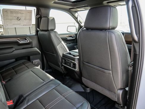 New 2026 Chevrolet Silverado 1500 High Country AWD/4WD image 28