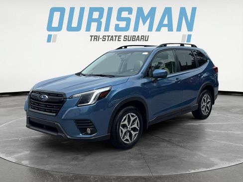Used 2023 Subaru Forester Premium AWD/4WD image 2