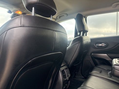 Used 2022 Jeep Cherokee Latitude Lux image 21