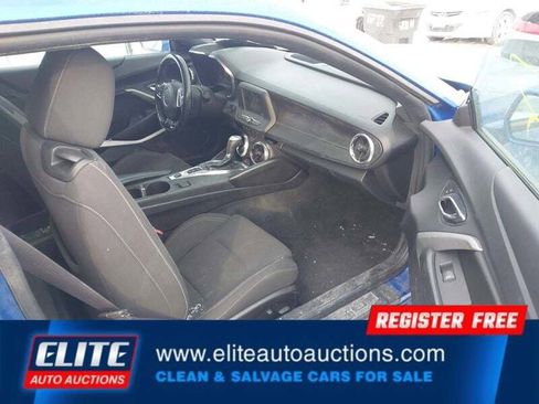 Used 2016 Chevrolet Camaro LT image 9