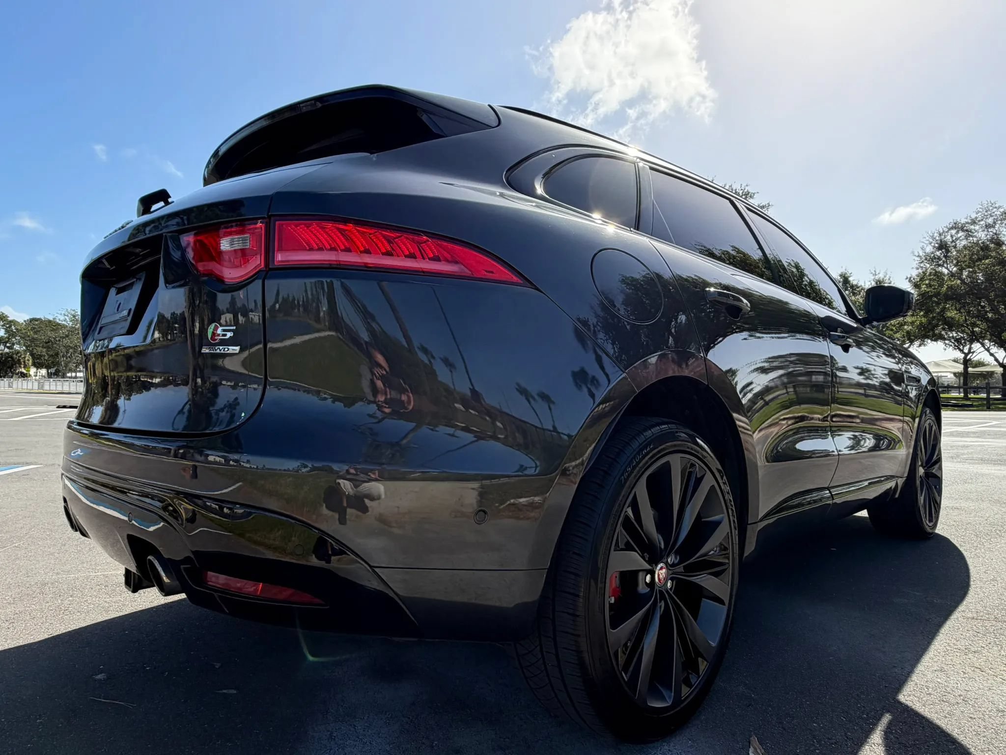 Used 2018 Jaguar F-PACE S AWD/4WD image 12