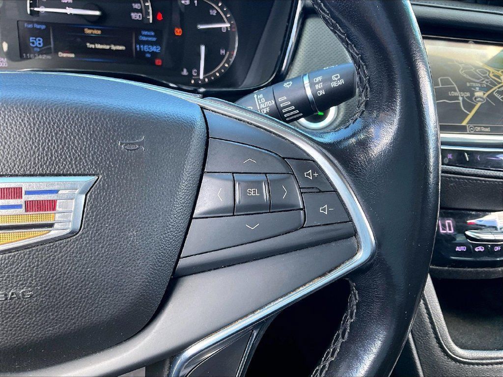 Used 2018 Cadillac XT5 Premium Luxury AWD/4WD image 23