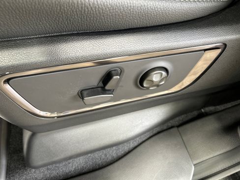 New 2026 RAM 1500 Limited AWD/4WD image 17
