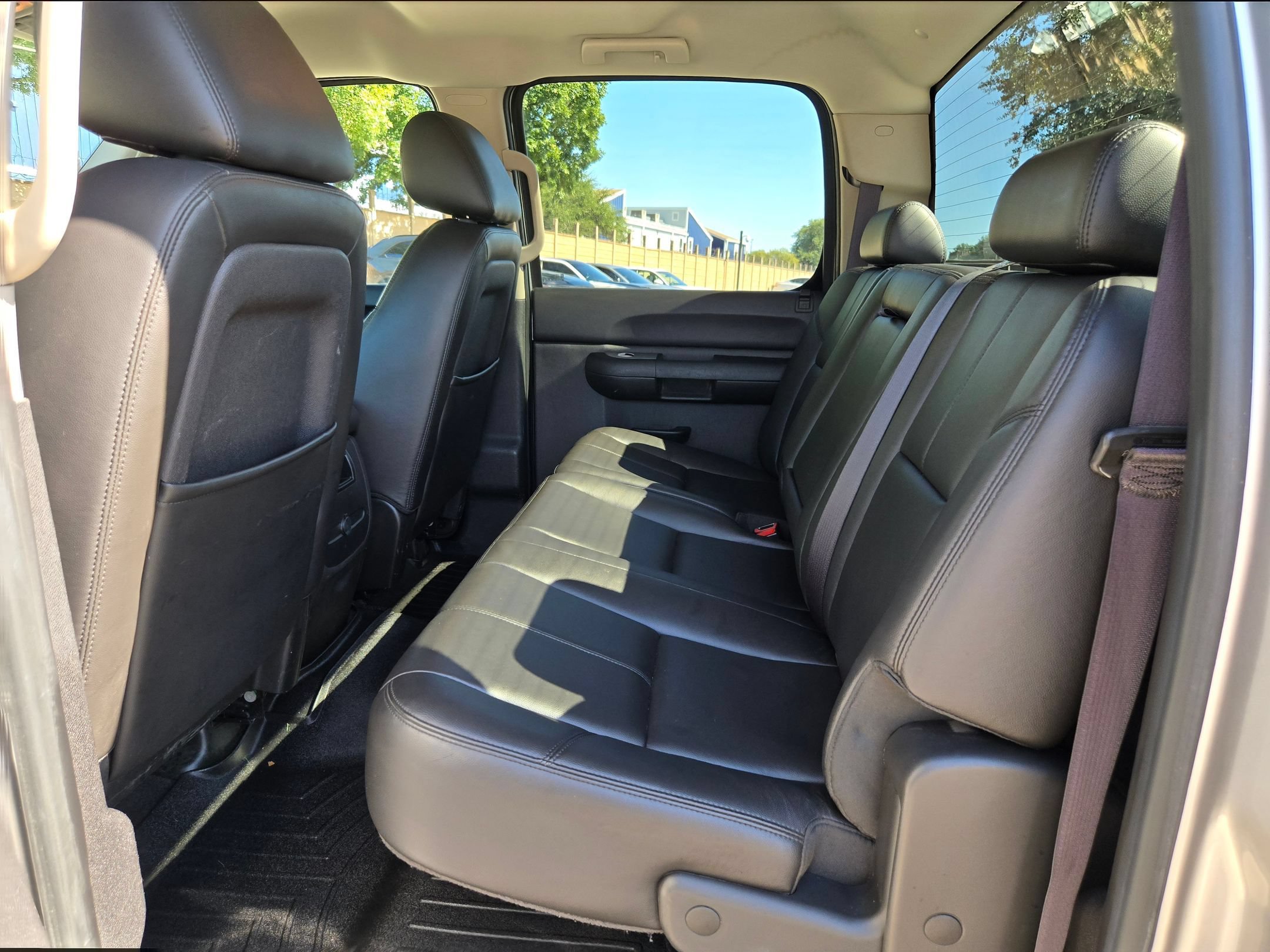 Used 2010 Chevrolet Silverado 3500 LT w/ Interior Plus Package AWD/4WD image 14
