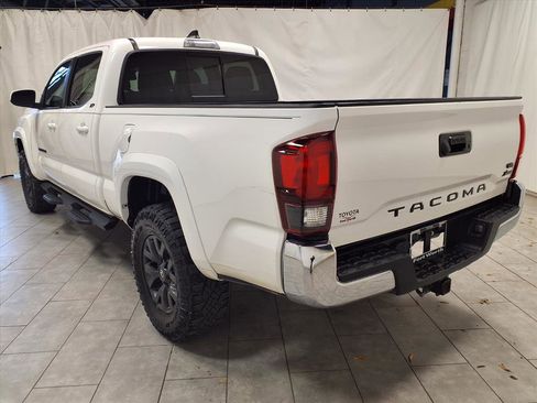 Used 2022 Toyota Tacoma SR5 image 7