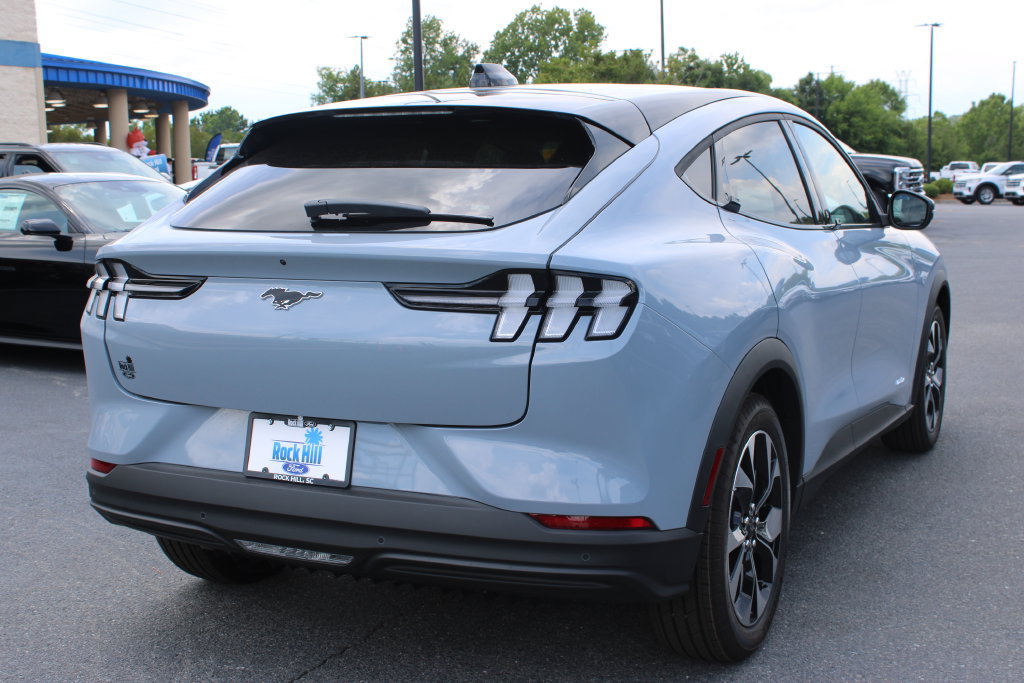 New 2026 Ford Mustang Mach-E Select RWD image 18