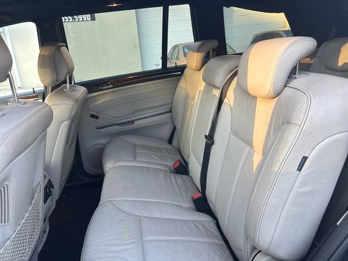 Used 2010 Mercedes-Benz GL 320 BlueTEC 4MATIC image 30