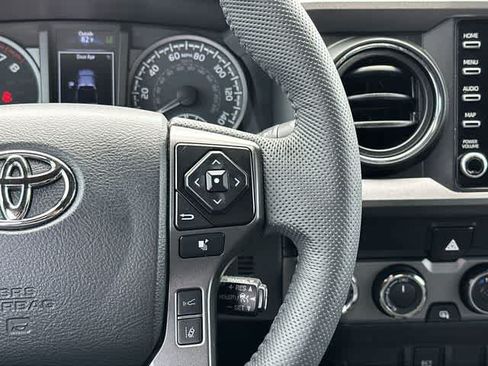 Used 2023 Toyota Tacoma TRD Off-Road AWD/4WD image 9