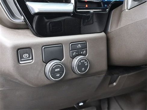 Certified 2022 Chevrolet Silverado 1500 LT w/ Protection Package image 18