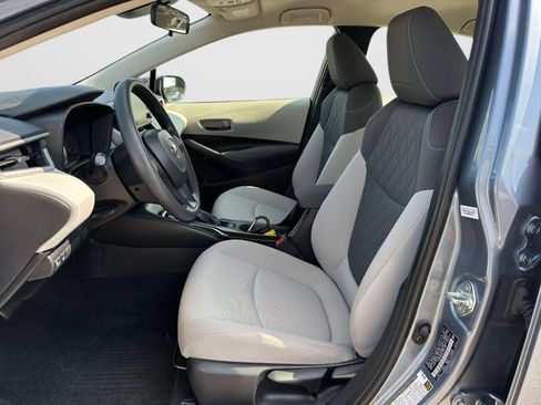 Used 2022 Toyota Corolla LE FWD image 15