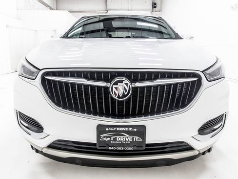 Used 2020 Buick Enclave Essence w/ Sound and Sites Package image 10
