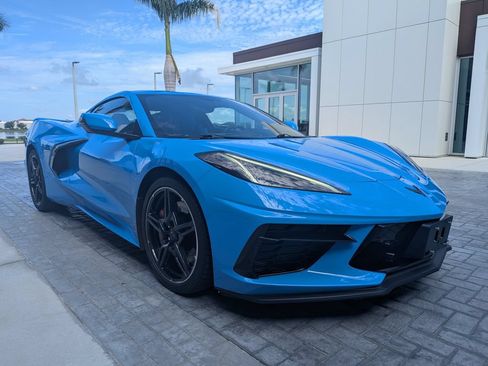 Used 2022 Chevrolet Corvette Stingray Premium Cpe w/ Z51 Performance Package RWD image 8